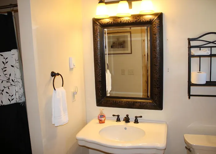 The Historic Bed & Breakfast 3*